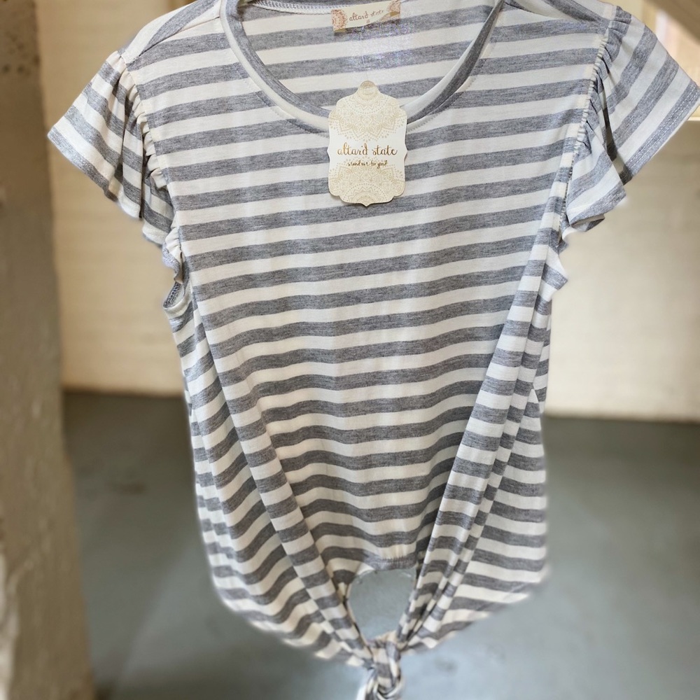 Short sleeve white & grey striped tee